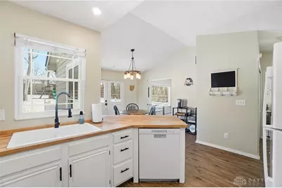 108 Johnson Trail, Dayton, OH 45439 - Photo 12