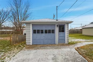 5117 Pensacola Blvd, Moraine, OH 45439 - Photo 2