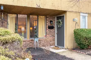 4649 Merrick Dr, Dayton, OH 45415 - Photo 2