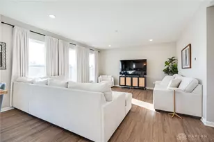 550 Crossing Ln, Dayton, OH 45449 - Photo 10