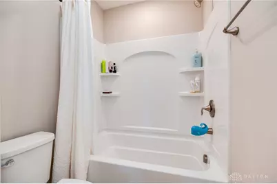 550 Crossing Lane, Dayton, OH 45449 - Photo 32