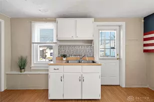 1634 Horlacher Ave, Dayton, OH 45420 - Photo 18