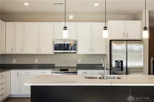 1509 Kingsgate Rd, Springfield, OH 45502 - Photo 8