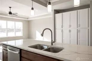 1507 Kingsgate Rd, Springfield, OH 45502 - Photo 12