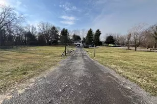 4957 Utica Rd, Waynesville, OH 45068 - Photo 2