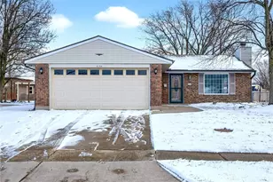 6154 Green Knolls Dr, Dayton, OH 45424 - Photo 2