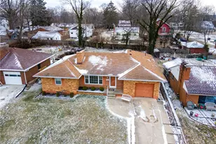 3220 Zephyr Dr, Dayton, OH 45414 - Photo 2