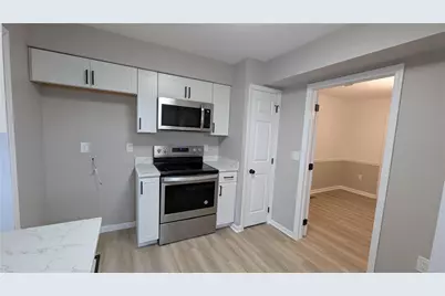 7809 Capitol Hill Lane, Dayton, OH 45459 - Photo 12