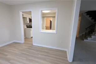 7809 Capitol Hill Ln, Dayton, OH 45459 - Photo 16