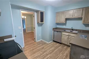 7809 Capitol Hill Ln, Dayton, OH 45459 - Photo 12