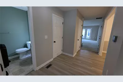 7809 Capitol Hill Lane, Dayton, OH 45459 - Photo 4