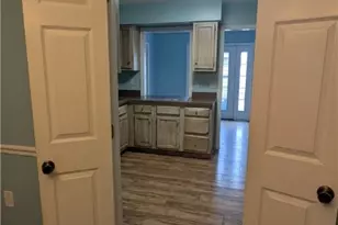 7809 Capitol Hill Ln, Dayton, OH 45459 - Photo 10