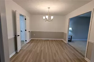 7809 Capitol Hill Ln, Dayton, OH 45459 - Photo 10