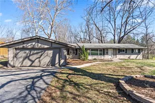 4096 Woodedge Dr, Bellbrook, OH 45305 - Photo 1