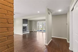 4096 Woodedge Dr, Bellbrook, OH 45305 - Photo 4