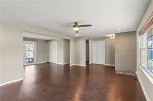 4096 Woodedge Dr, Bellbrook, OH 45305 - Photo 14