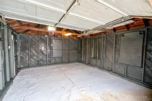 2000 Neva Dr, Dayton, OH 45414 - Photo 22