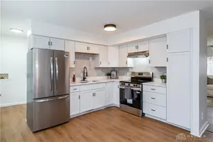 225 S Main St, Centerville, OH 45458 - Photo 6