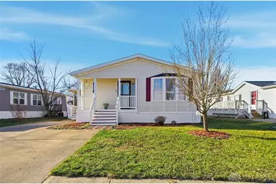 11138 Oakwood Village Blvd, Miamisburg, OH 45342 - Photo 2