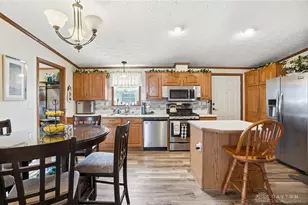 11138 Oakwood Village Blvd, Miamisburg, OH 45342 - Photo 6