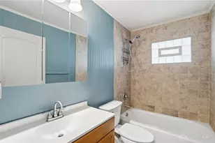 2251 Vale Dr, Dayton, OH 45420 - Photo 16