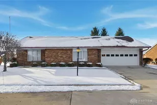 3031 Bradford Dr, Springfield, OH 45503 - Photo 2