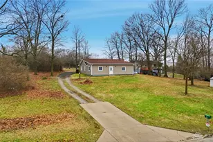 5353 Little Richmond Rd, Dayton, OH 45426 - Photo 1