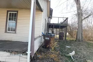 118 E Walnut St, Farmersville, OH 45325 - Photo 2