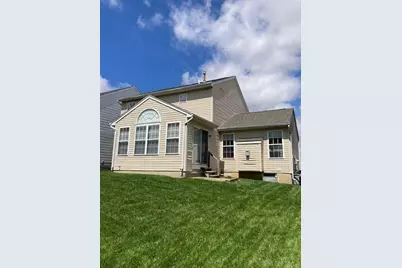 3535 King Edward Way, Beavercreek, OH 45431 - Photo 2