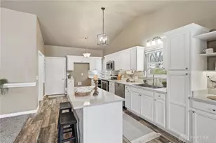 833 Savin Hill Ct, Fairborn, OH 45324 - Photo 10