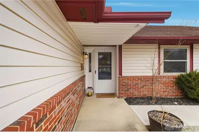 833 Savin Hill Court, Fairborn, OH 45324 - Photo 4