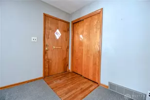 4048 Locustwood Dr, Dayton, OH 45429 - Photo 6