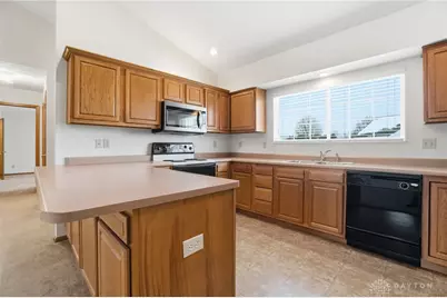 1711 Pinehurst Drive, Springfield, OH 45502 - Photo 10