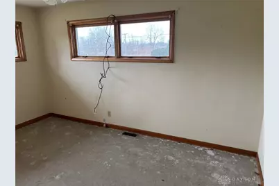 2743 Ironwood Drive, Springfield, OH 45504 - Photo 6