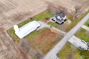 1213 W Holtzmuller Rd, West Manchester, OH 45382 - Photo 34