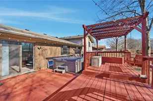 2036 Meadowside Ln, Washington Twp, OH 45458 - Photo 48