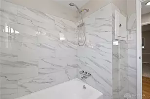 221 Duffy Ct, Dayton, OH 45431 - Photo 26