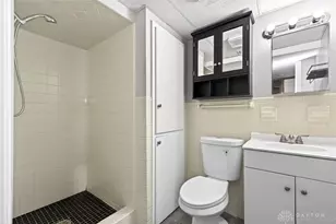 221 Duffy Ct, Dayton, OH 45431 - Photo 38