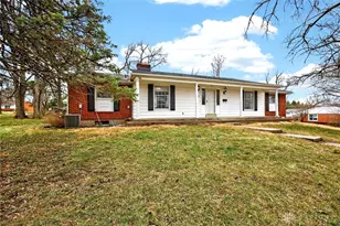 30 Lynn Rae Cir, Dayton, OH 45458 - Photo 2