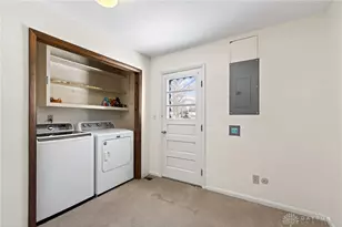 8040 Black Leaf Ct, Dayton, OH 45458 - Photo 34