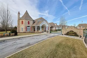 6991 Salon Cir, Dayton, OH 45424 - Photo 2