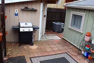 434 E 6th St, Dayton, OH 45402 - Photo 6