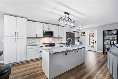 1455 Ambridge Road, Centerville, OH 45459 - Photo 8