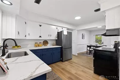 1697 Countryside Drive, Beavercreek, OH 45432 - Photo 4