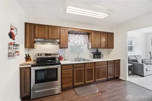 4211 Vannest Ave, Middletown, OH 45042 - Photo 6