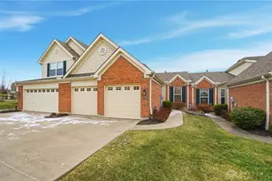 2002 Commons Circle, Batavia, OH 45103 - Photo 4