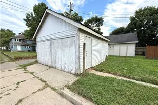 725 Charles St, Middletown, OH 45042 - Photo 2