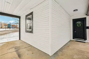 1083 Valley St, Dayton, OH 45404 - Photo 4