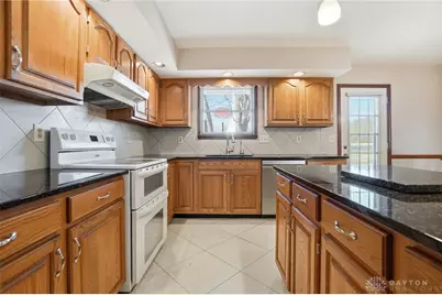 205 Elmwood Place, Dayton, OH 45440 - Photo 18