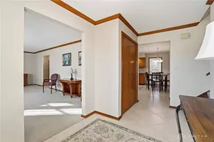 205 Elmwood Pl, Dayton, OH 45440 - Photo 12